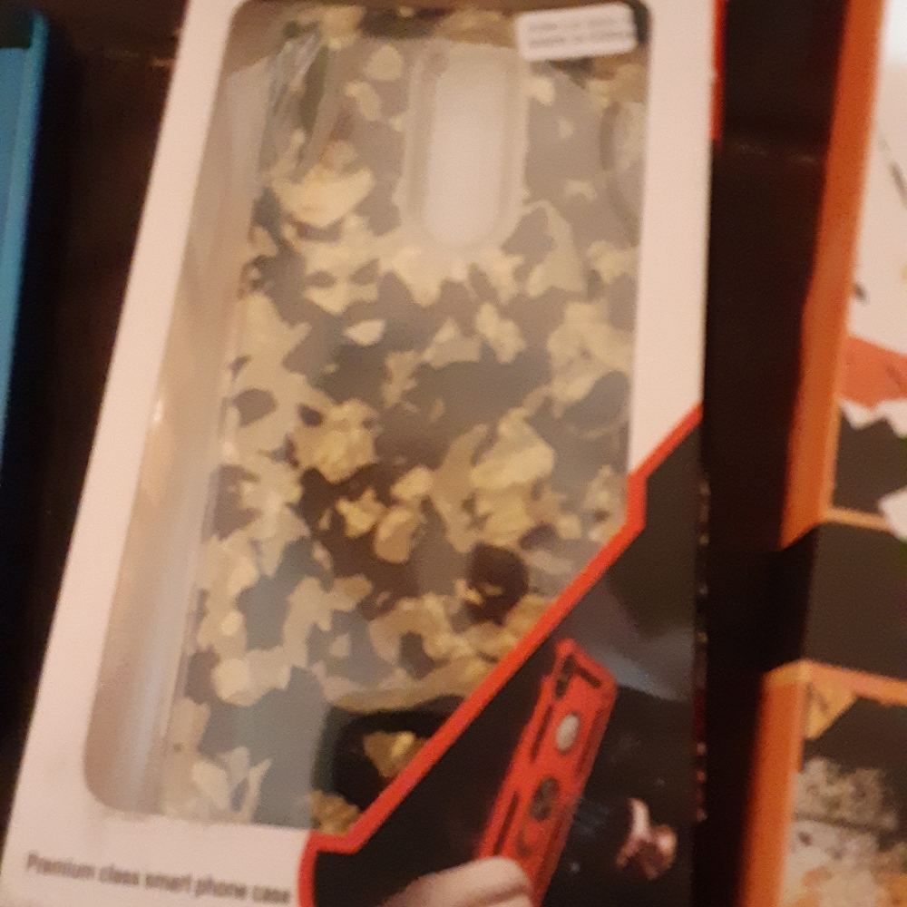 Cases - Picture 5 of 6
